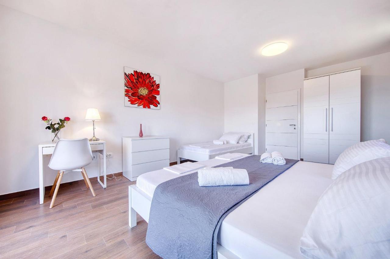 Vidalis, No 1 Appartement Kožino Buitenkant foto