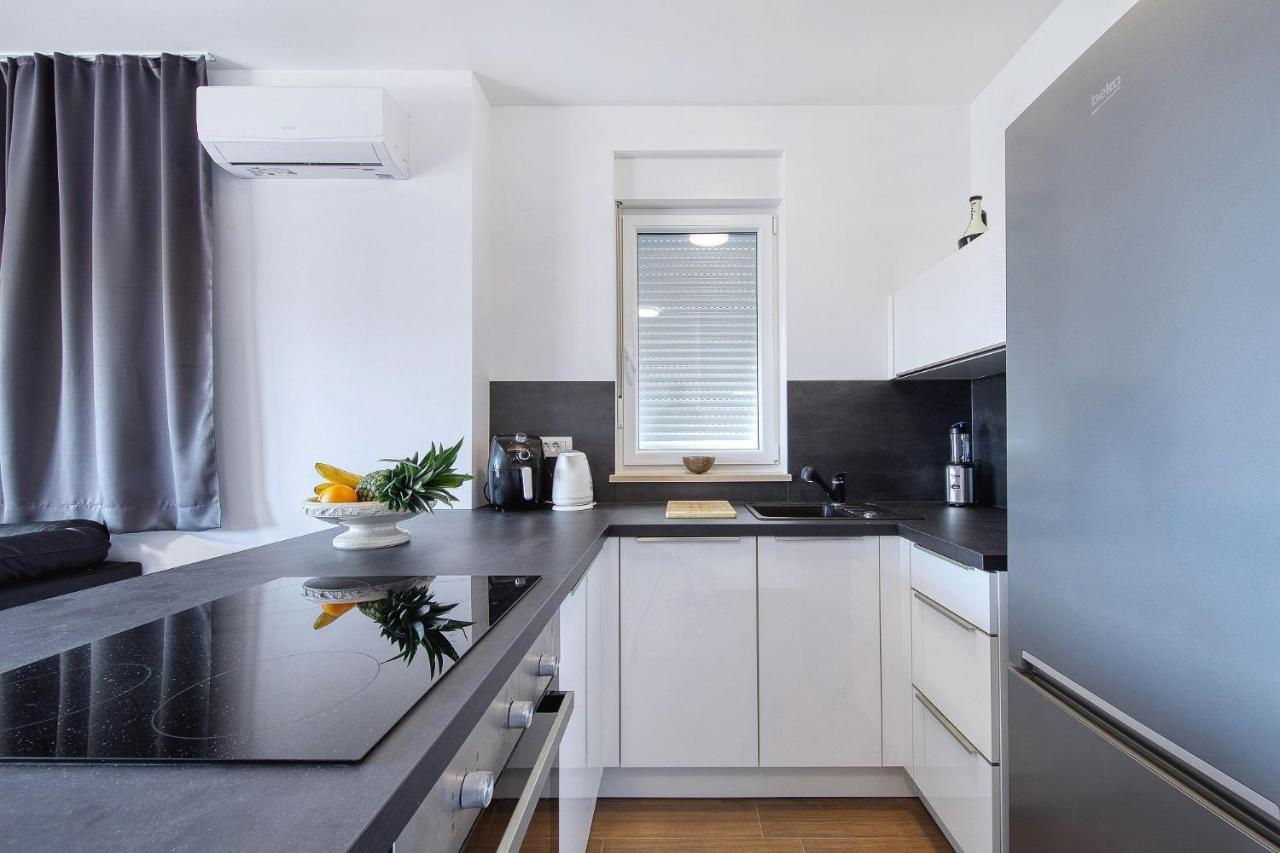 Vidalis, No 1 Appartement Kožino Buitenkant foto
